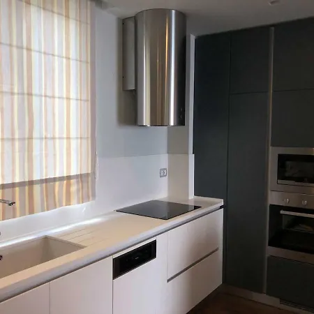 Marina Lux Apartament * Wlora